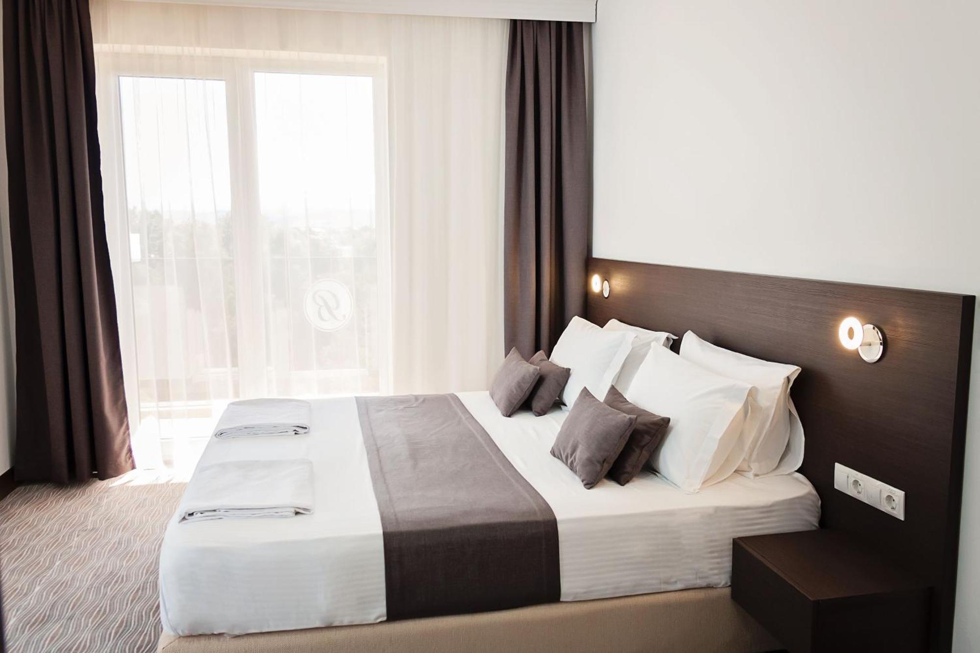 Bosphorus hotel Aleksinac Exteriér fotografie