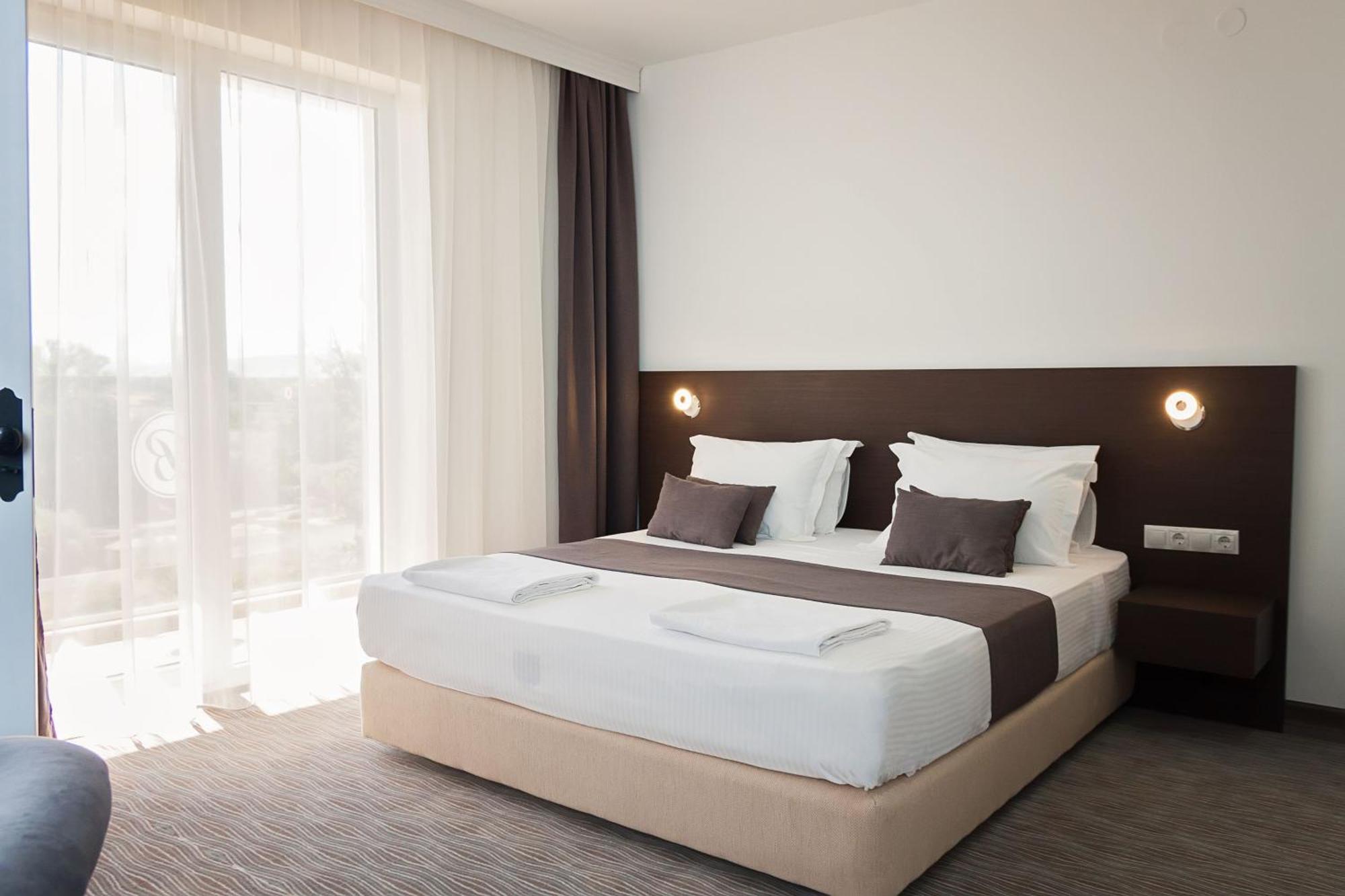 Bosphorus hotel Aleksinac Exteriér fotografie